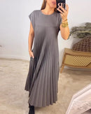 🎁Hot Sale 49% OFF🎁Women Pleated Simple Solid Color Dress