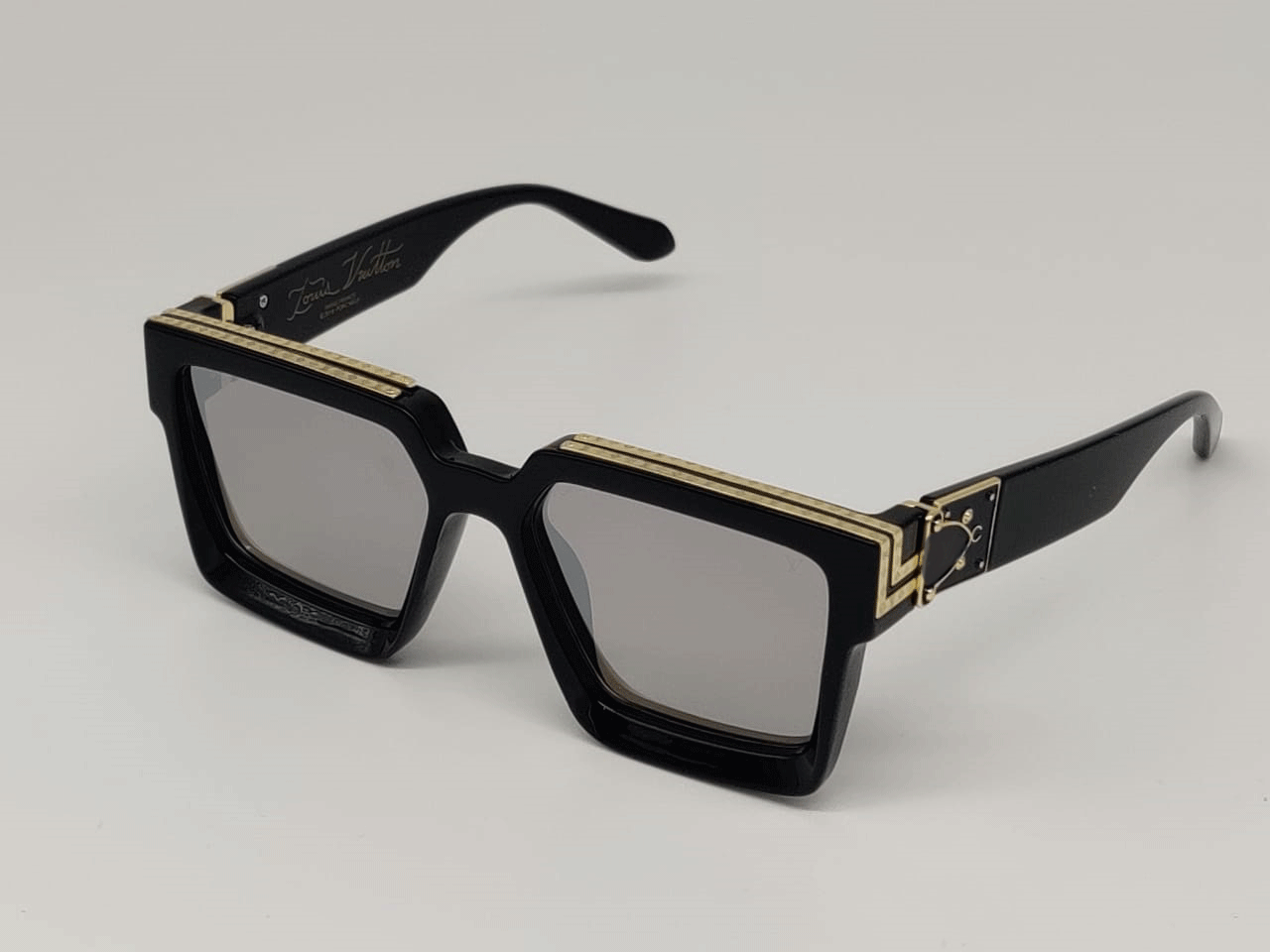Most Stylish Vintage Badshah Square Sunglasses For Men And Women-FunkyTradition