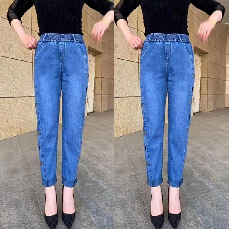 🔥HOT Sale 49% OFF🔥Women's High-Elasticity Heart Pattern Embroidered Jeans