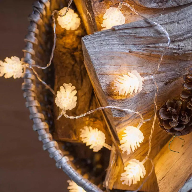 Creative gift - String lights for a romantic Christmas atmosphere